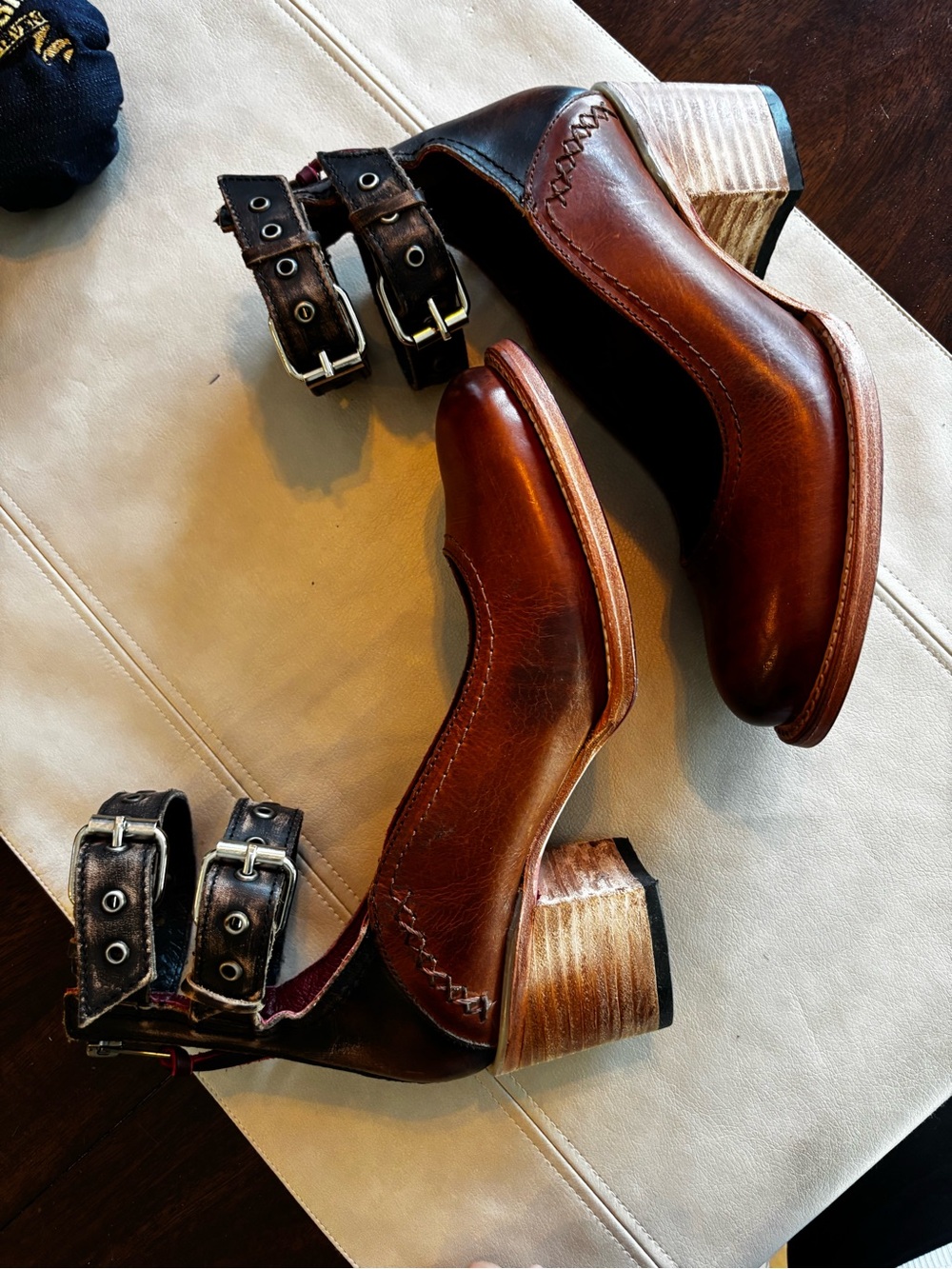 New in box Freebird by Steven-Candella in Cognac - Picture 3 of 11